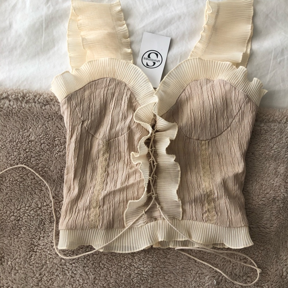 Tan tie top